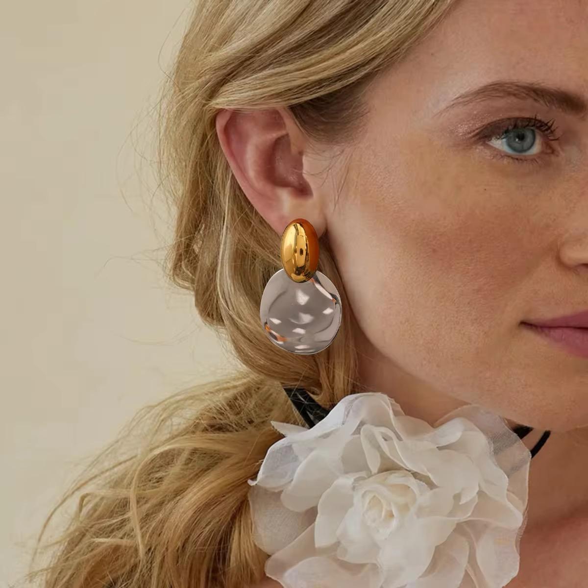 Elegant Abstract Studs