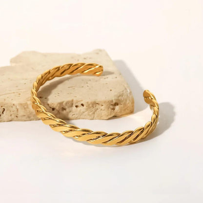 Chain Link Bangle ( Adjustable )